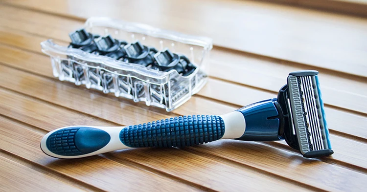 Qshave синие мужские Руководство для бритья Триммер Бритвы бритва Может Дизайн имя, 1 ручка и 6 картриджей(1 шт. X3 лезвие, 5 шт. X5 отвала