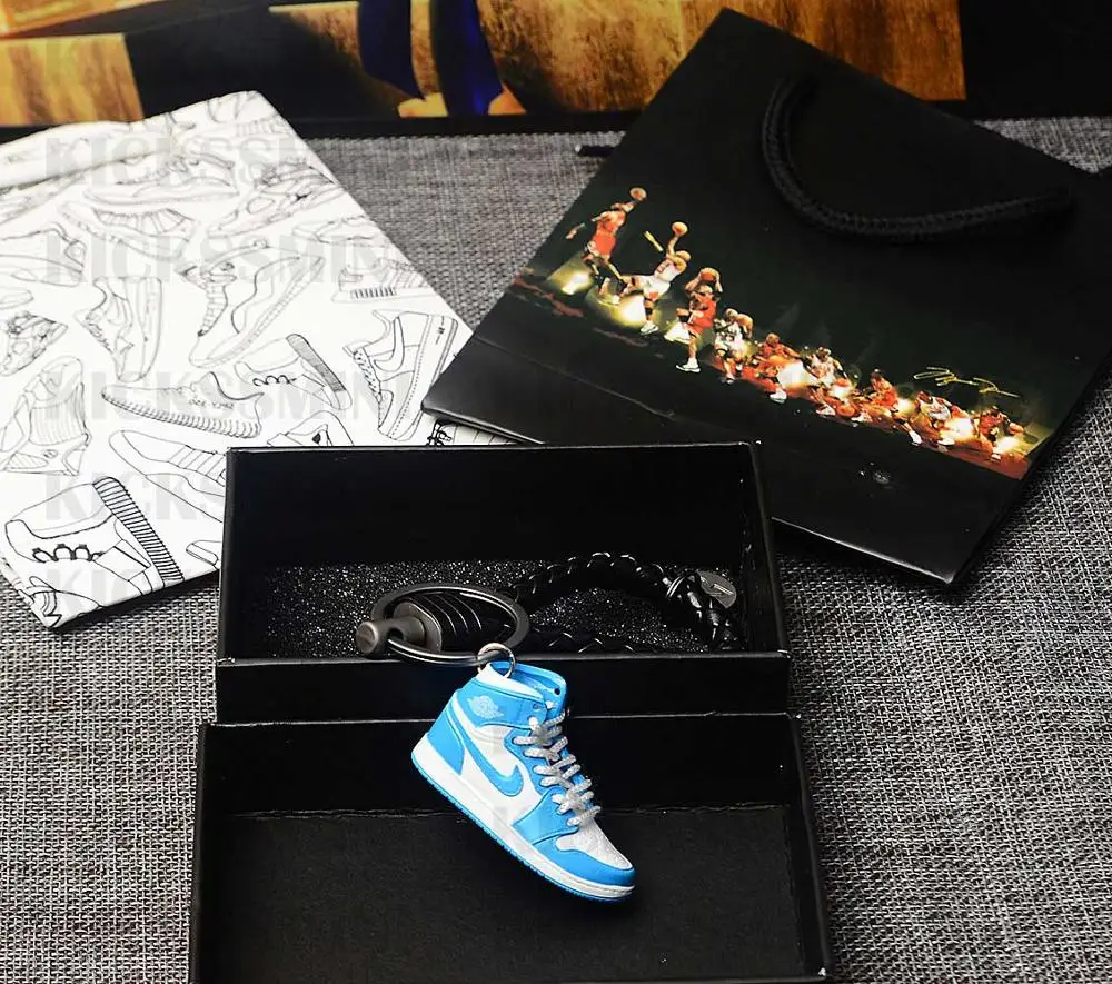 a shoe w rope Персональный DIY Air Jordan " разбитая задняя панель" часть 1 3D кроссовок фигурный брелок сумка коробка Подвеска для пары Кукла аксессуар - Цвет: a shoe w rope