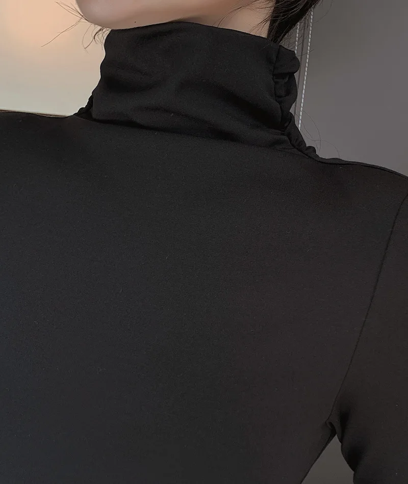 Весеннее платье 2020 новое однотонное Черное вечернее миди с рюшами и высоким