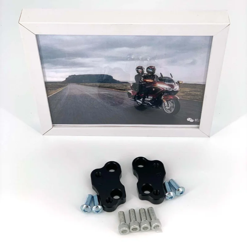 

Suitable for HONDA GOLD WING 1800 handlebar heightening gasket HELIBARS HANDLEBAR RISERS