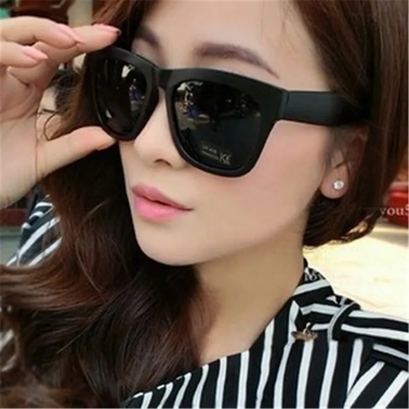 Ray ban rb 3547n. Очки круглые женские. Очки чёрные модные. Очки cat eye sunglasses. Модные женские очки.