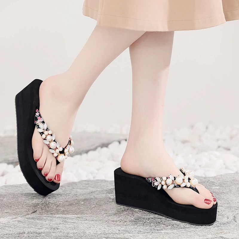 

Female slippers Design pearl flip flops platform slides for women summer Korean beach sandals soft wedge slippers hot sale