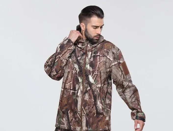 

tad shipping, Free shark skin jacket winter plus size warm camouflage fleece thick tactics of men's outdoorwear Jackets