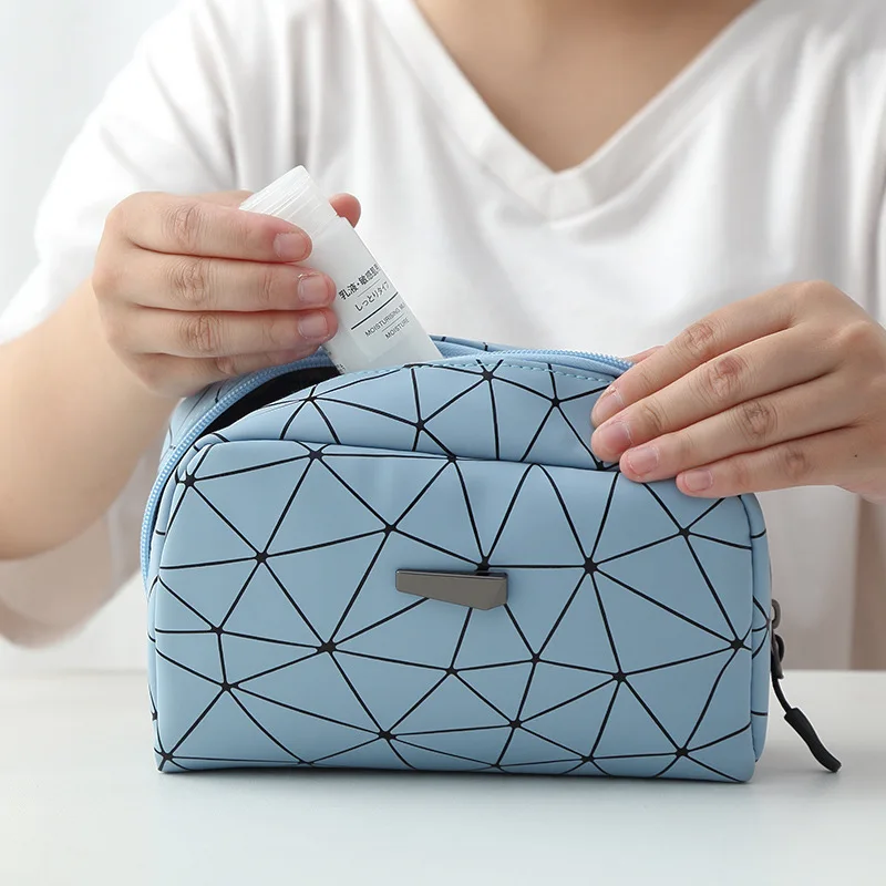 INS-Style Super Fire Makeup Bag Women's Portable Travel Carry-on Large-Volume Skincare Storgage South Korea Simple | Дом и сад