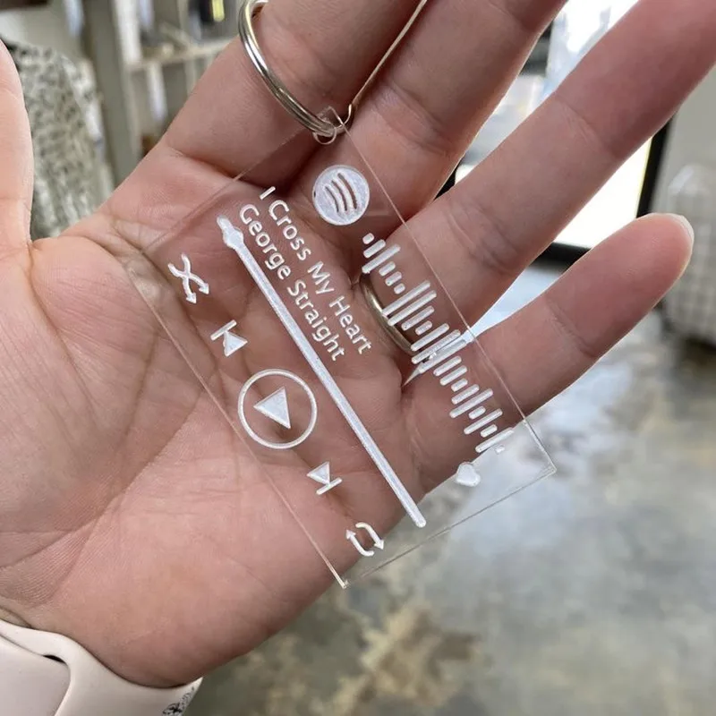 

Брелок на заказ Spotify с кодом на заказ любимая песня Брелок Музыка подарок для парня, девушки меломан брелок для ключей