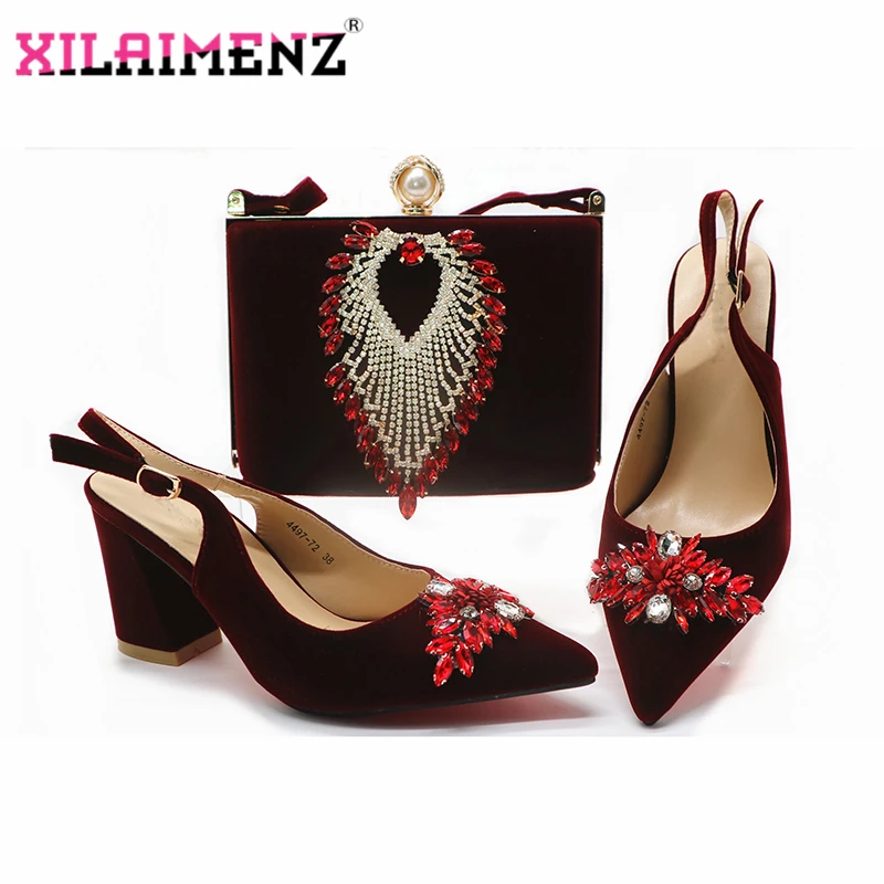 Комплект из туфель и сумочки в классическом стиле итальянская обувь зеленого цвета с сумочкой в комплекте женская обувь и сумка в комплекте высокого качества