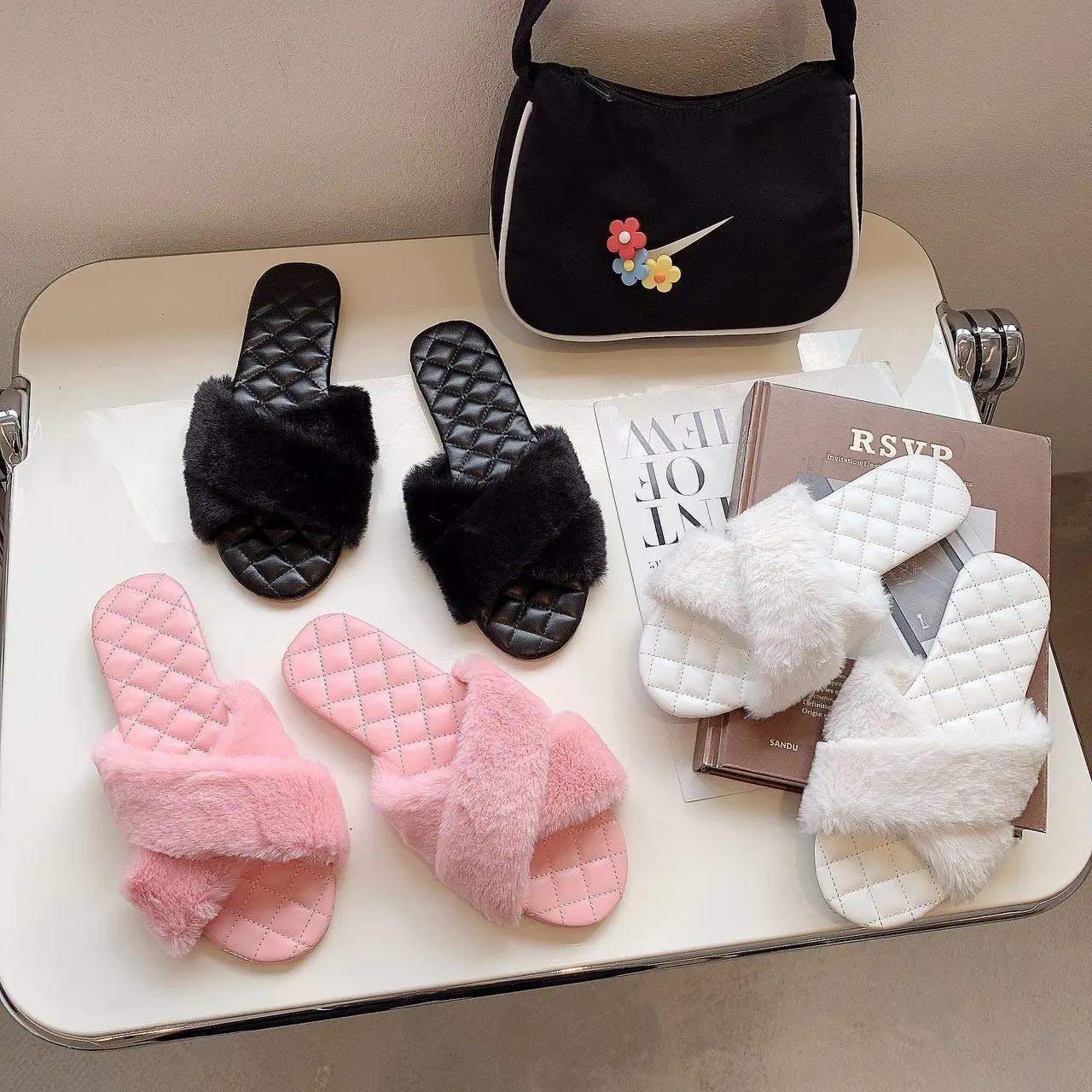 

Новинка зимы 2021, женская мягкая плюшевая меховая обувь с перекрестными ремешками на 3 см каблуке, женские меховые домашние тапочки на платфо...