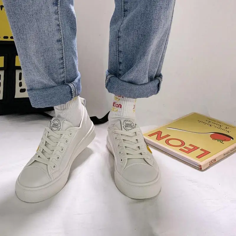 2021  hot   style  Quality Lace Up Casual White Tenis Red Yellow White Blue  Breathble Vulcanized Shoes Pu Leather Platform