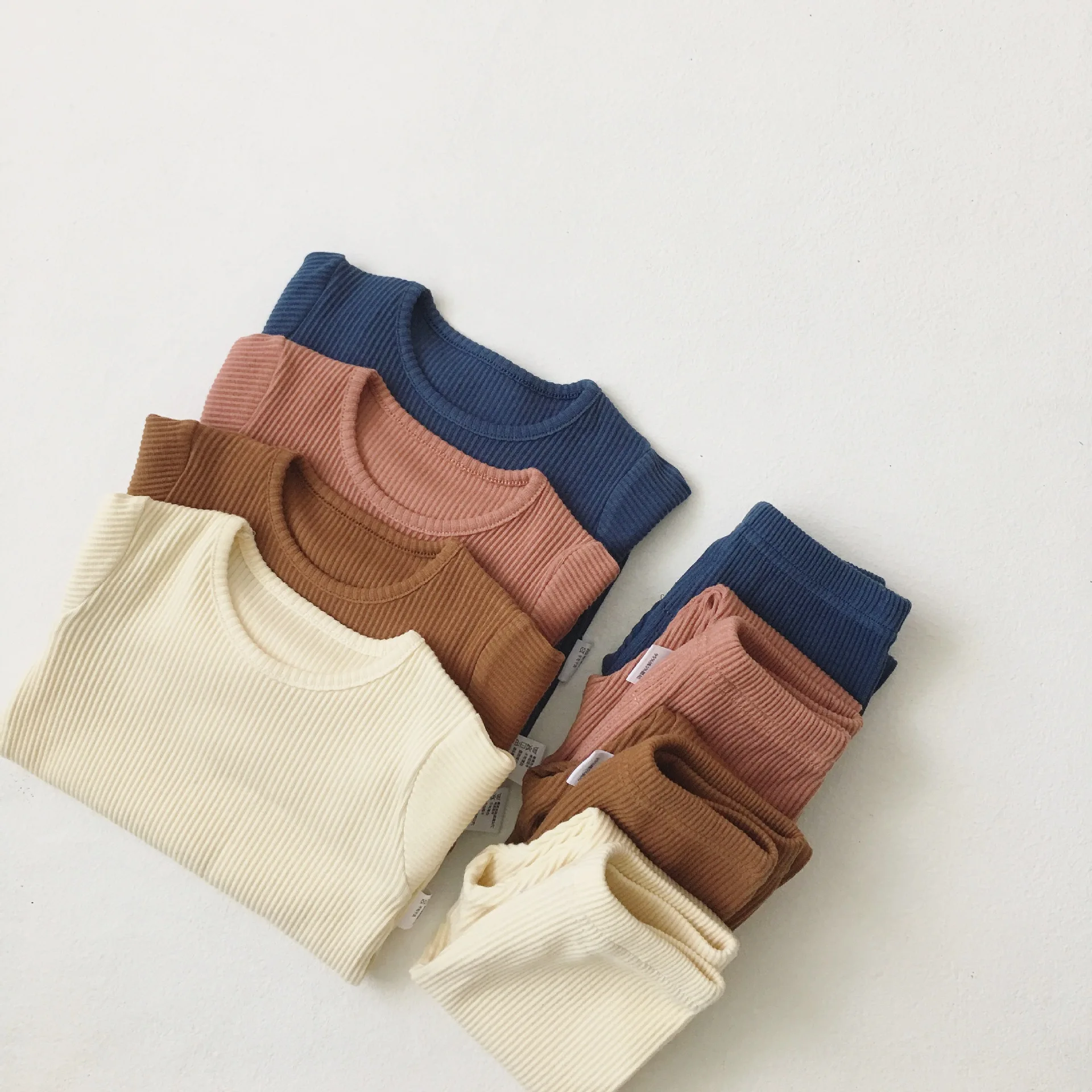 Детская одежда для мальчиков и девочек комплект в рубчик с длинными рукавами