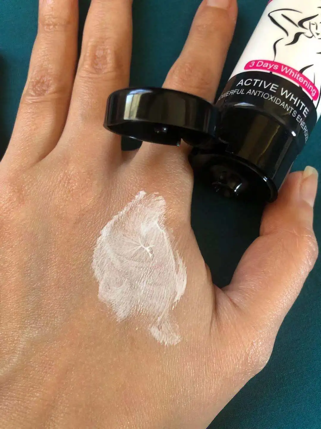 

3Days Armpit Whitening Cream Skin Lightening Bleaching Cream For Underarm Dark Skin Legs Knees Whitening Intimate Body Lotion