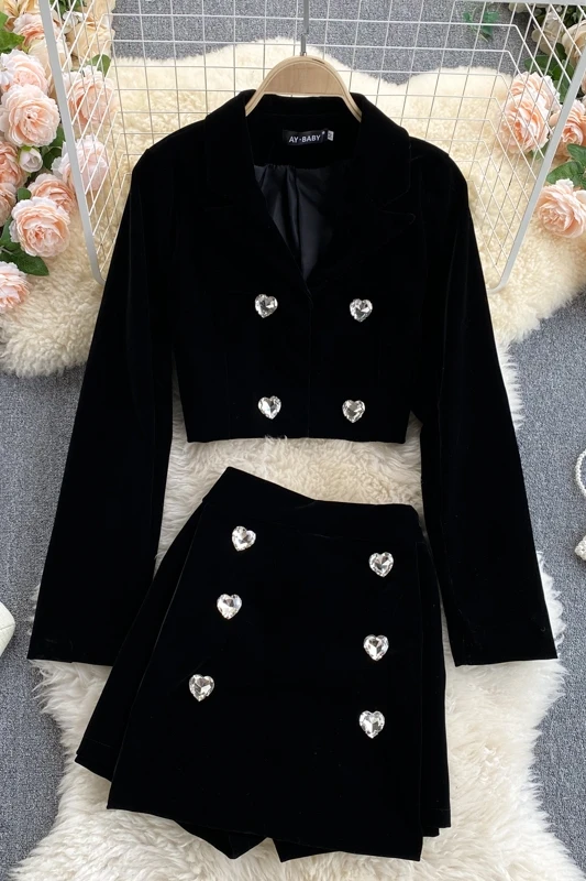 

Ladies temperament suit ladies suit jacket design sense of love double-breasted slim short culottes two-piece trend
