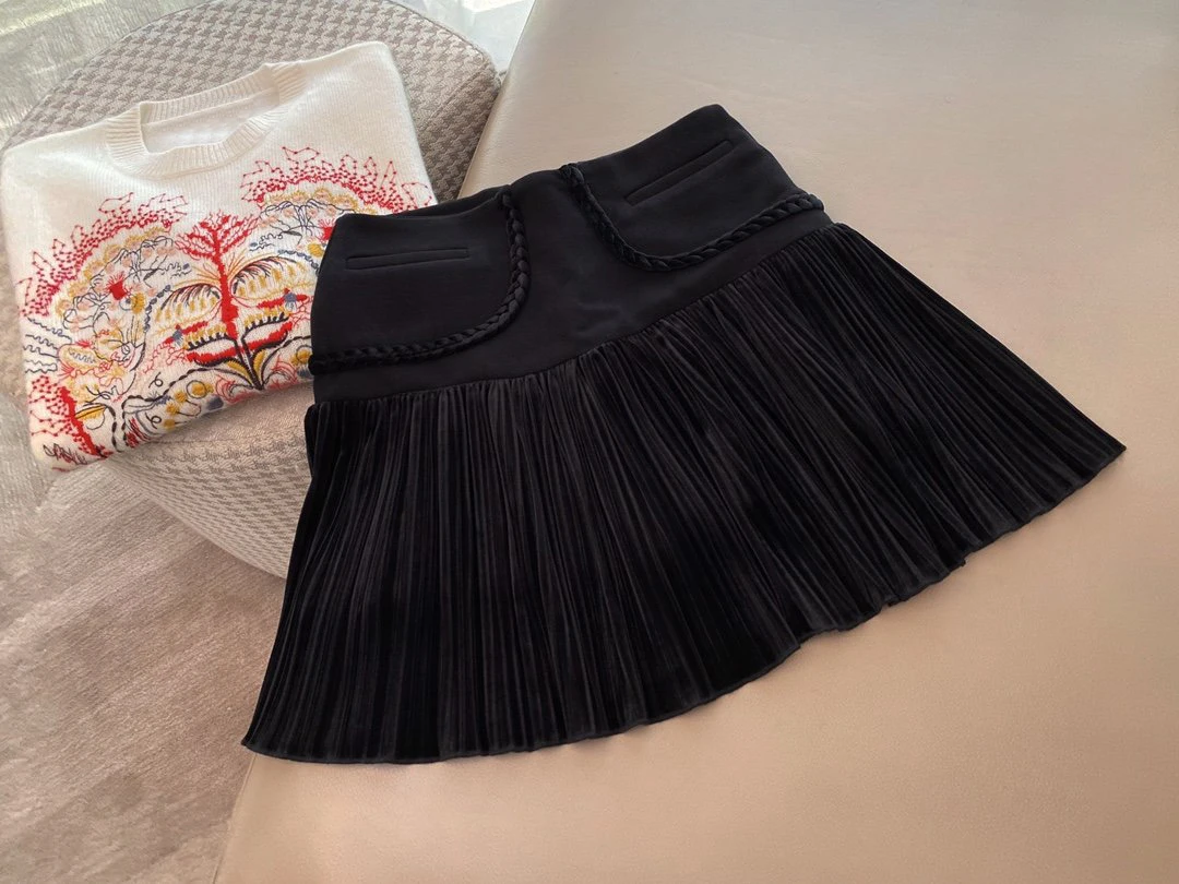 

new ladies 2021 fashion sexy black velvet high waist stitching pleated skirt 1203