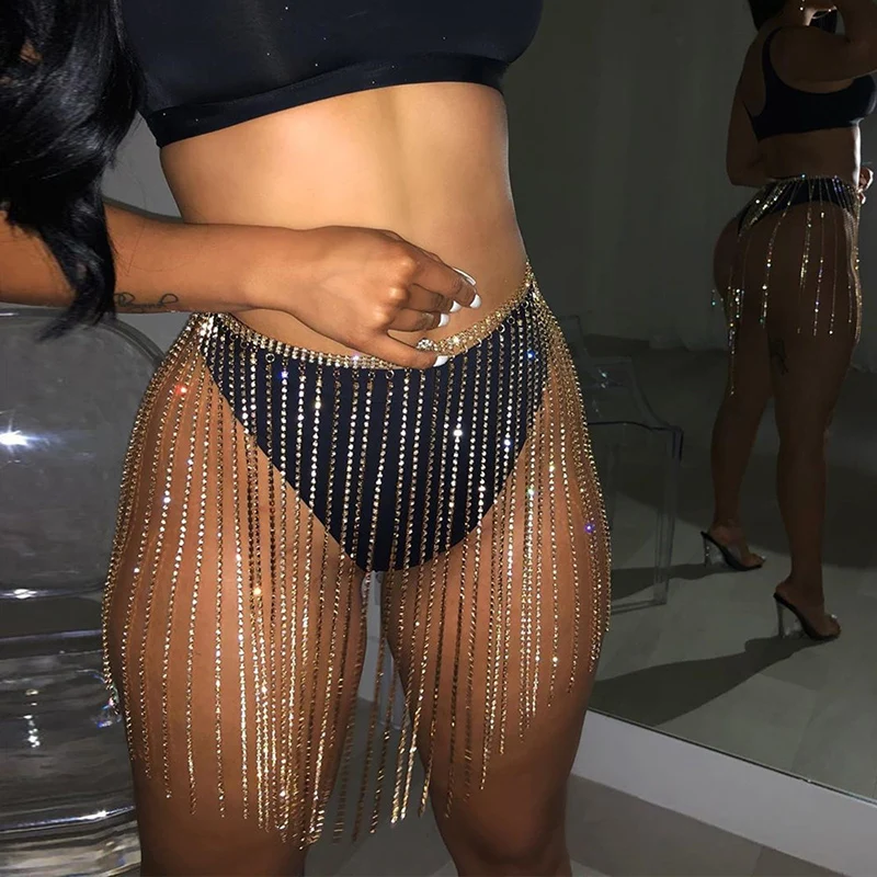 

Silver Women Two Piece Set Halter Low Cut Backless Link Chain Tops Crystal Diamonds Tassel Skirt Sexy Ladies Night Club Outfits