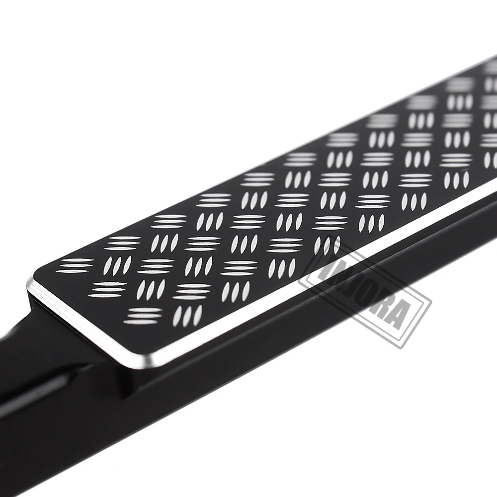 металлические черные боков