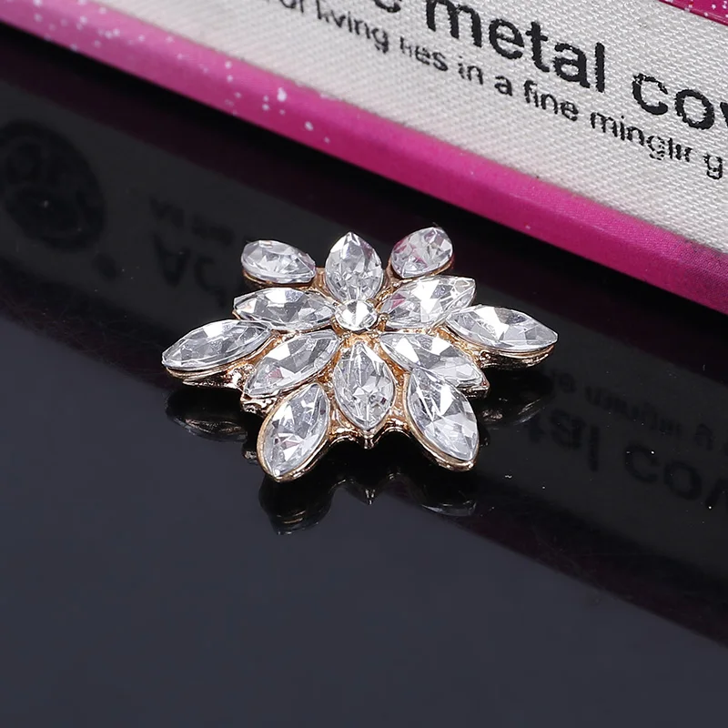 2016New 50 шт в наборе рождественские снежинки пуговица с прозрачными стразами для