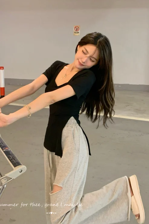 Женская летняя футболка с коротким рукавом и квадратным вырезом |