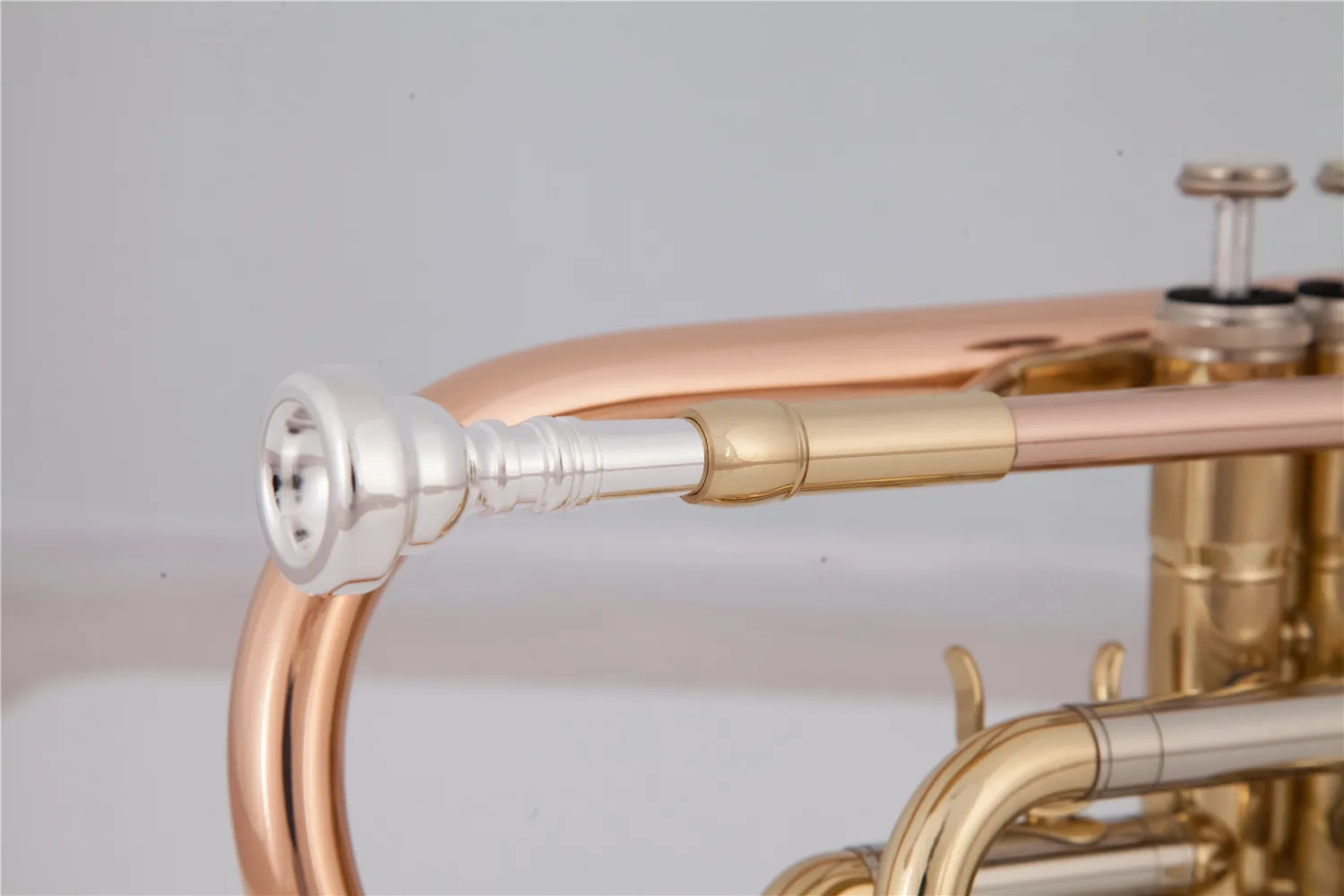 Новое поступление фосфористая медная труба Bach Bb Cornet с чехлом и перчатками для
