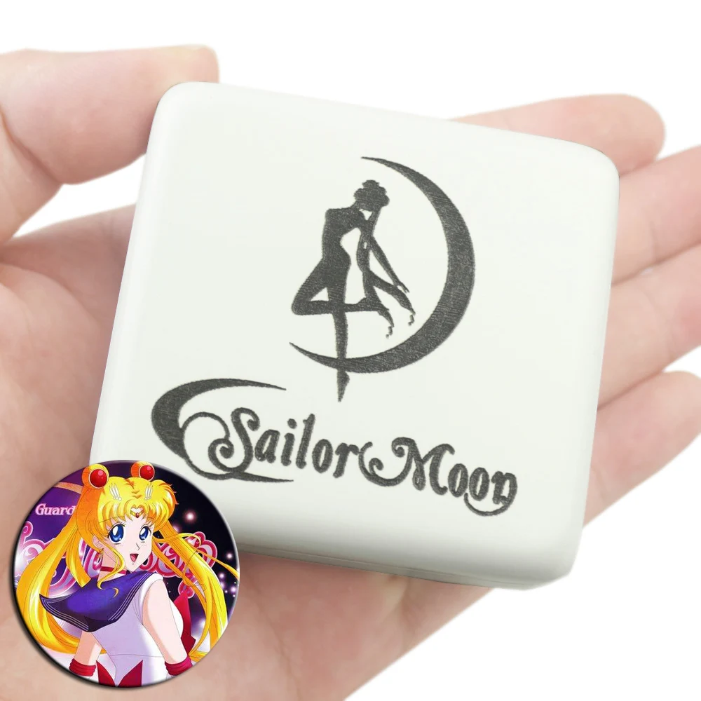 Деревянная музыкальная шкатулка Сейлор Мун ручной работы подарок на день