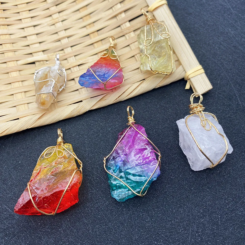 

1 Piece of Natural Stone Crystal Irregular Shape Winding Enamel Pendant Gift Amulet Gradient Color Necklace Pendant Decoration