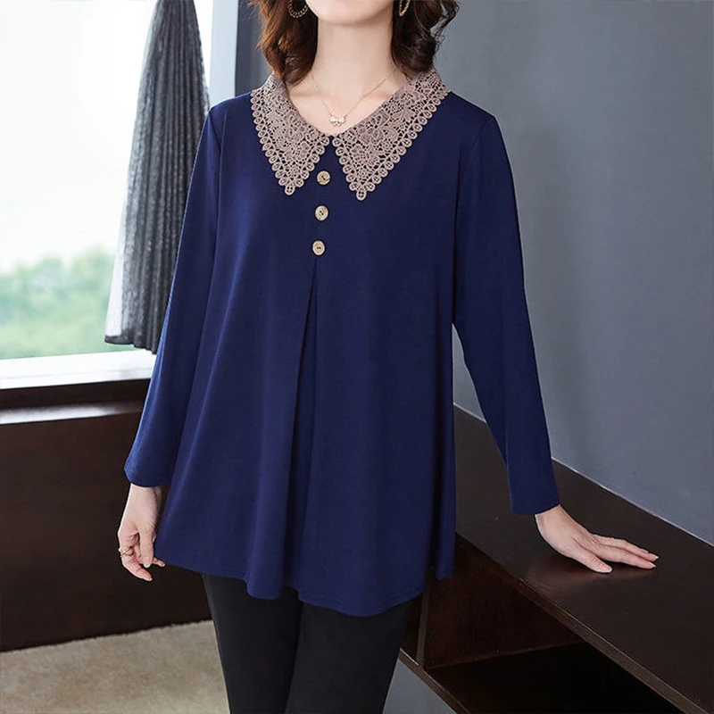 Рубашка женская в стиле Питер Пэн однотонная с длинным рукавом на пуговицах