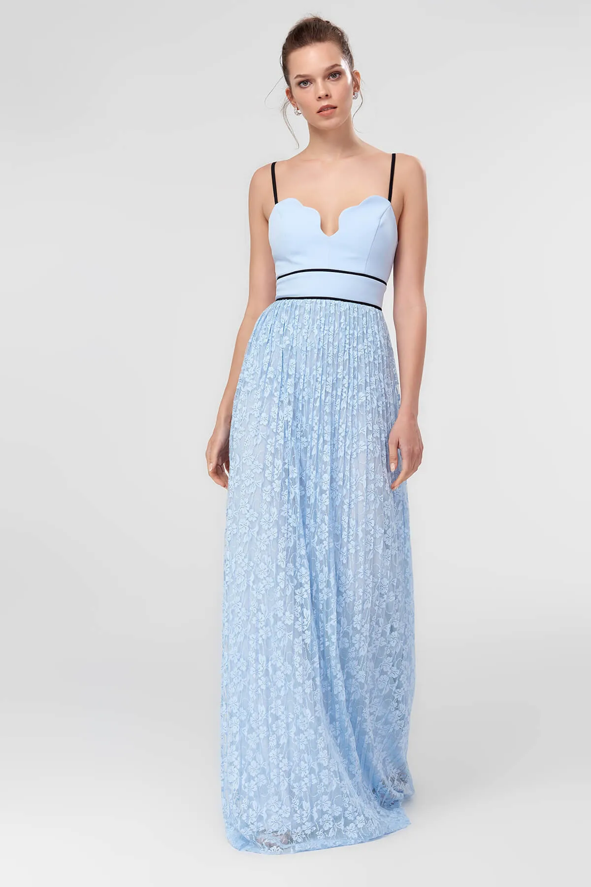 Trendyol детальное TPRSS18BK0091 синее кружевное вечернее платье | Женская одежда
