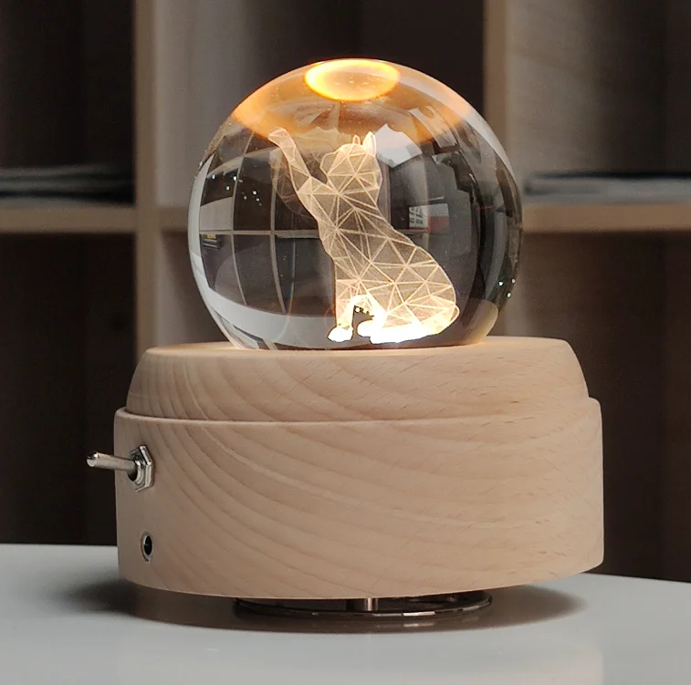

Music box wooden cat eight sound box crystal ball creative spin creative small night light to send his girlfriend bestie