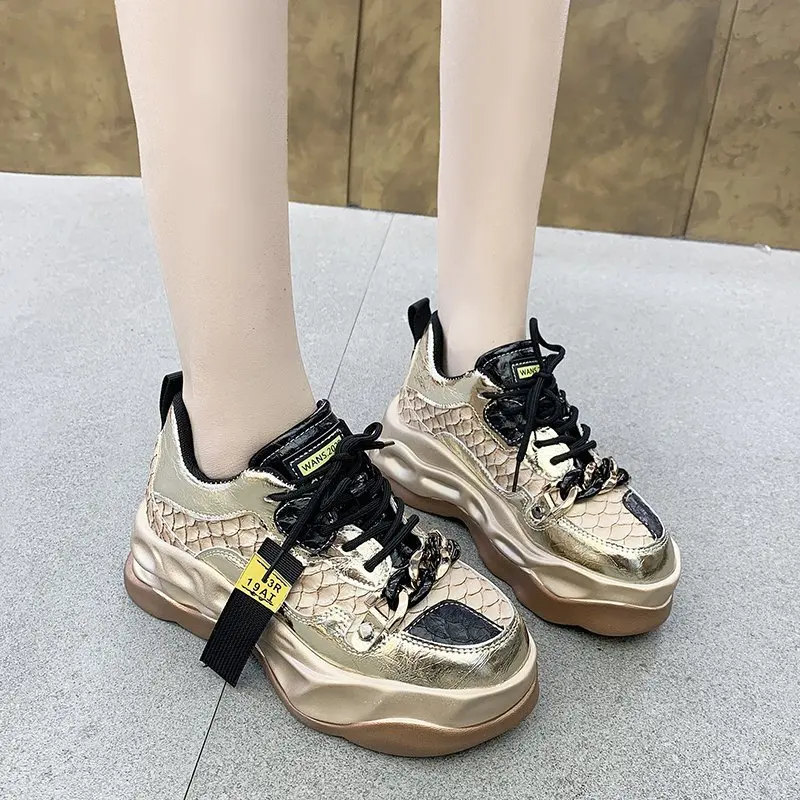 

Женские кроссовки для бега, на вулканизированной платформе, со шнуровкой, разноцветная спортивная обувь с металлической цепочкой для весны...