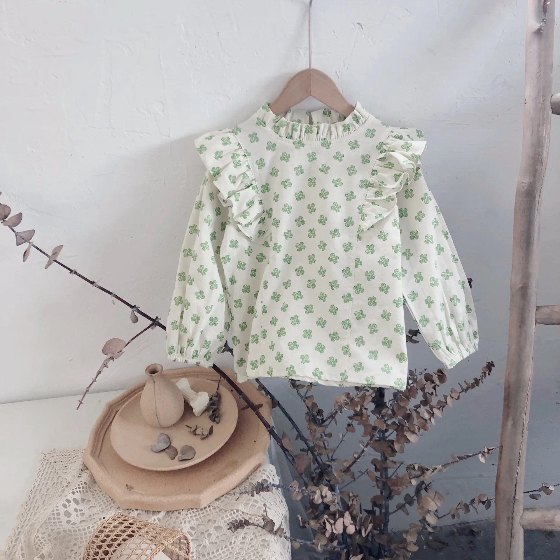 

irls' Shirts 2021 Spring New Arrival Korean Version Of Ruffled Floral Long-Sleeved Tops Pure Cotton Children's Clothing