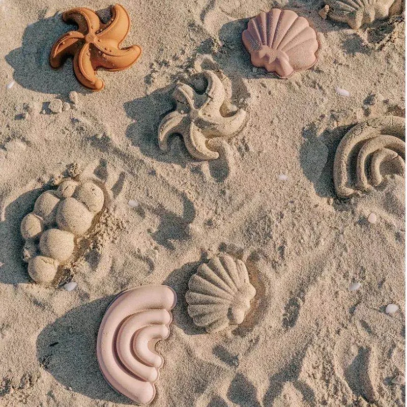 

Children Summer Toys with Cute Animal Model Ins Seaside Beach Toys Rubber Dune Sand Mold Tools Sets Baby Bath Toy Kids Swim Toy