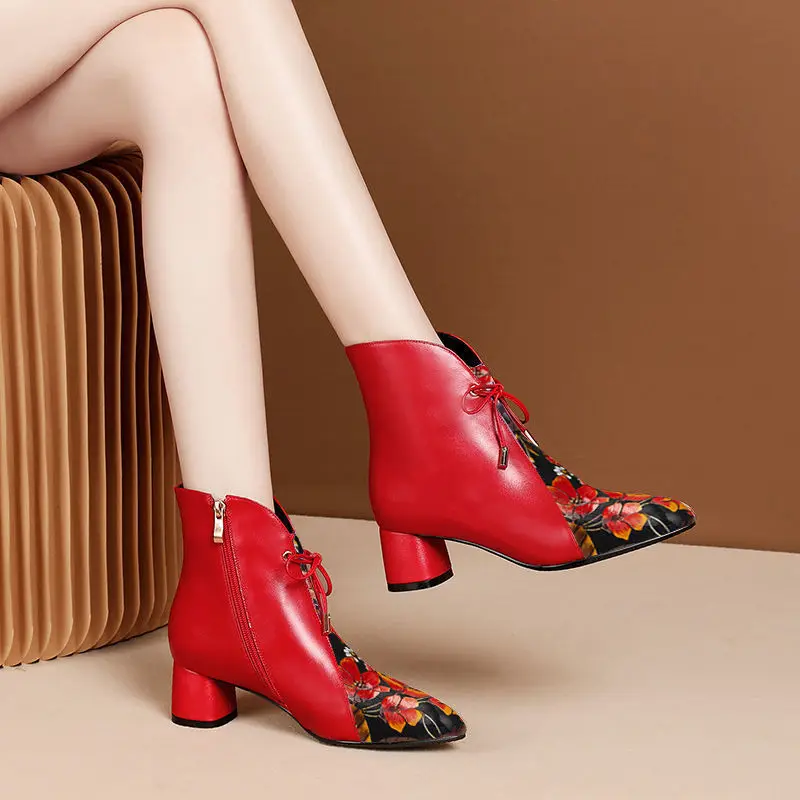 

Micrfiber Leather Short Boots Woman,Ankle Boot,Pointed Toe,Folk Style Flower Print Winter Shoes ,Side Zip Thick Heel,RED,BLACK