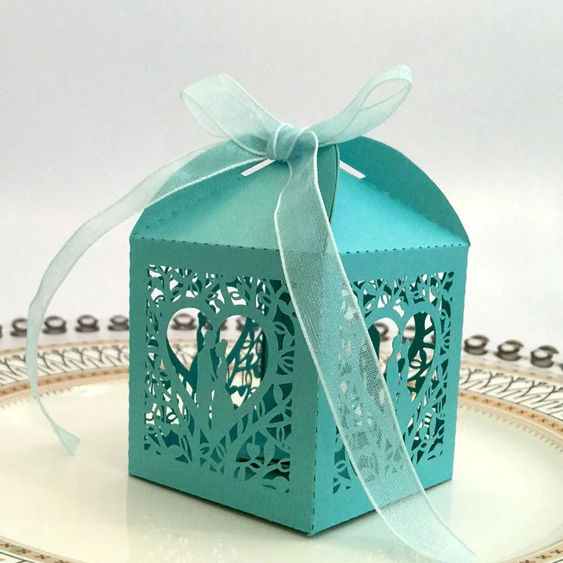 

100pcs Laser Cut Bride and Groom Heart Candy Boxes Favor Boxes Gift Boxes With Ribbon Valentine's Day Wedding Party Decoration