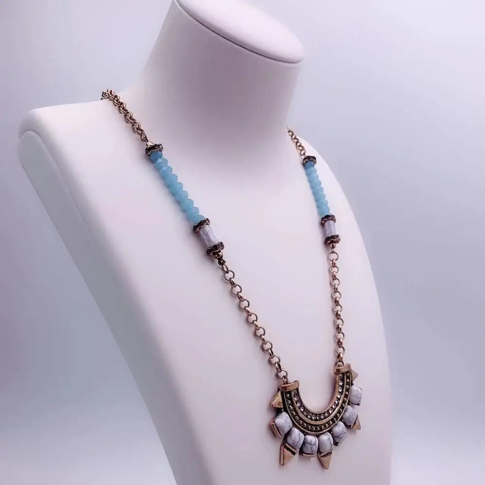 ЗОЛОТЫЕ ОХРУЩЕННЫЕ ОЖЕРЕЛЬЯ МОДНЫЕ УКРАШЕНИЯ ДЛЯ СВАДЕБНОЙ ВЕЧЕРИНКИ ЖЕНСКИЕ АКСЕССУАРЫ ХОРОШЕГО КАЧЕСТВА.