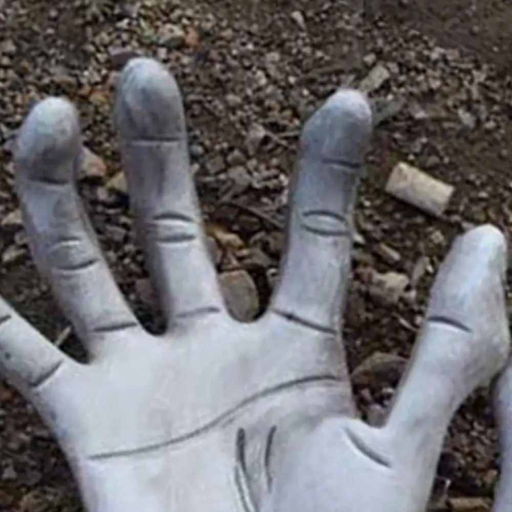 Halloween Fake Hand Decoration Artificial Haunted House Decor Skeleton Hands Plastic Human Bone Zombie Party Prop 2pcs | Дом и сад