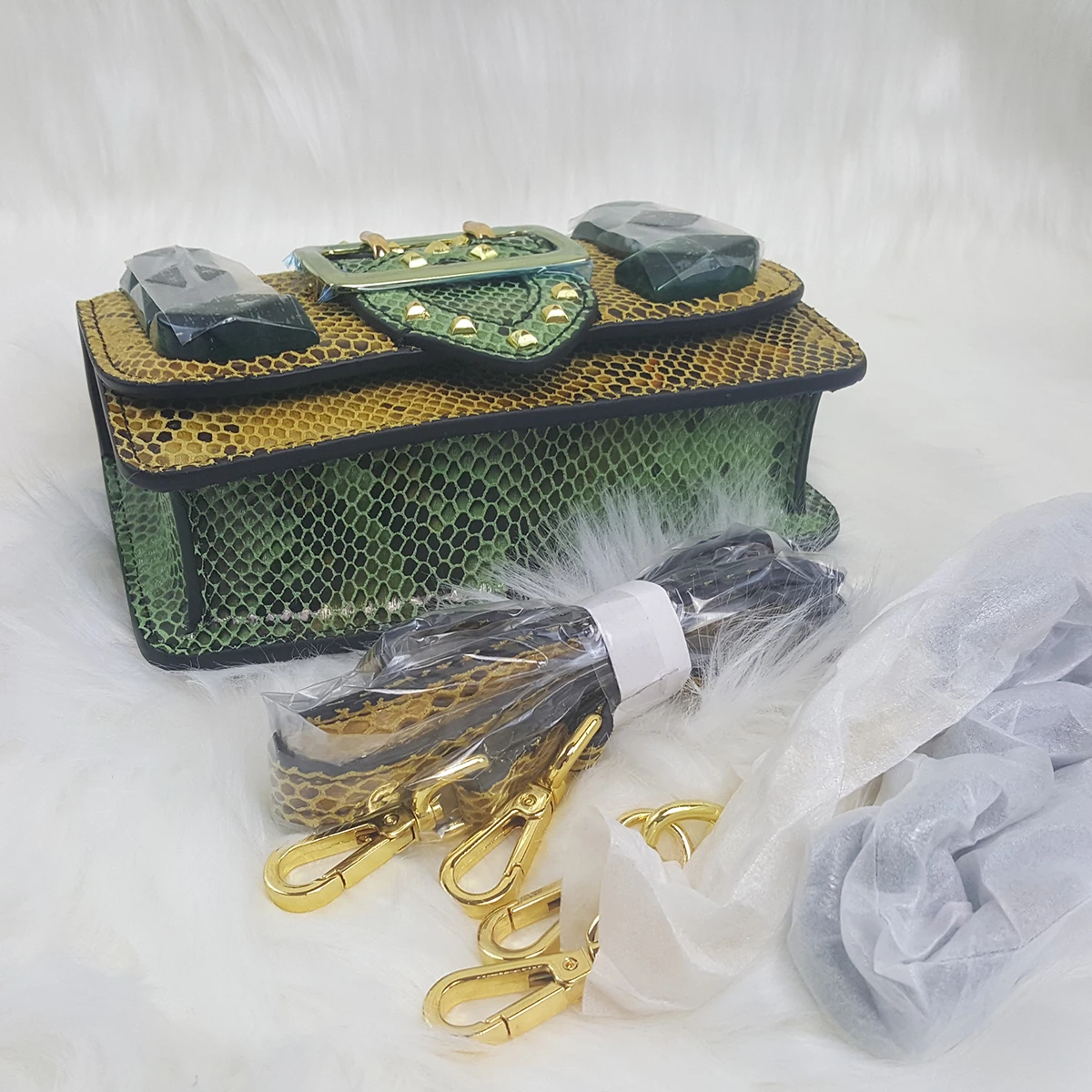 Новый сезон хит цвет серпантин драгоценный камень маленькая натуральная кожа