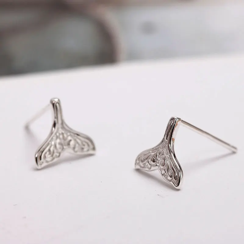 

s925 pure silver studded femininity earrings simple personality asymmetrical love students anti-allergy earrings