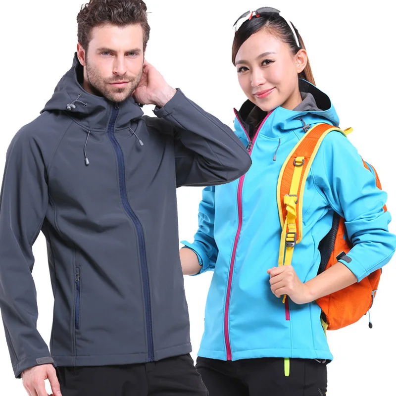 Верхняя мужская куртка спортивная для активного отдыха и женская теплая