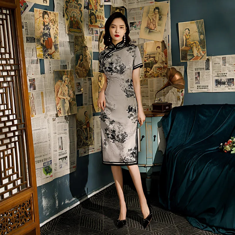

Китайское винтажное женское платье-Ципао с принтом, коротким рукавом, шелковое атласное традиционное Восточное женское элегантное свадебн...