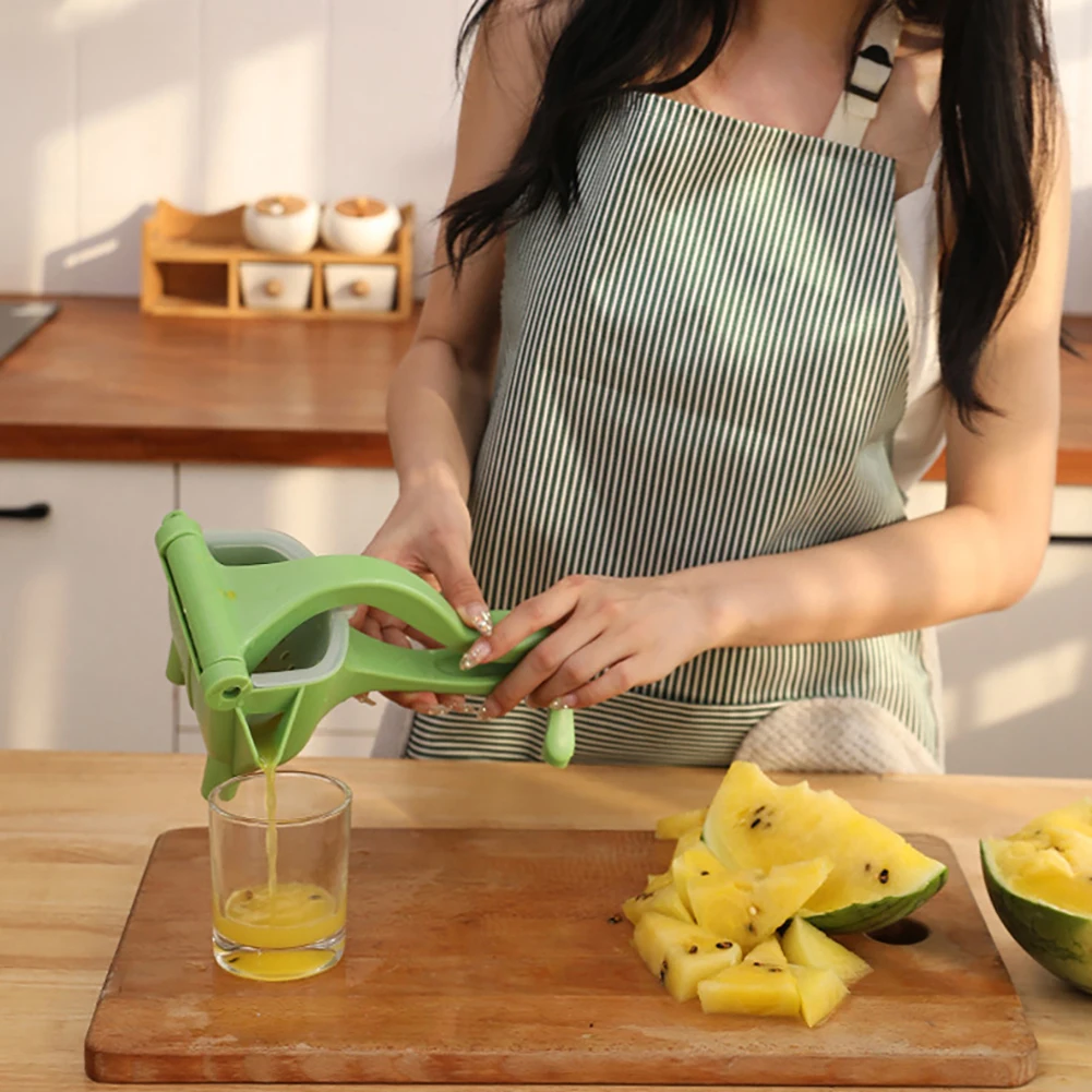 

Manual Juice Squeezer Plastic Hand Pressure Juicer Pomegranate Orange Lemon Sugar Cane Juice Fresh Juice Home Kitchen Fruit Tool