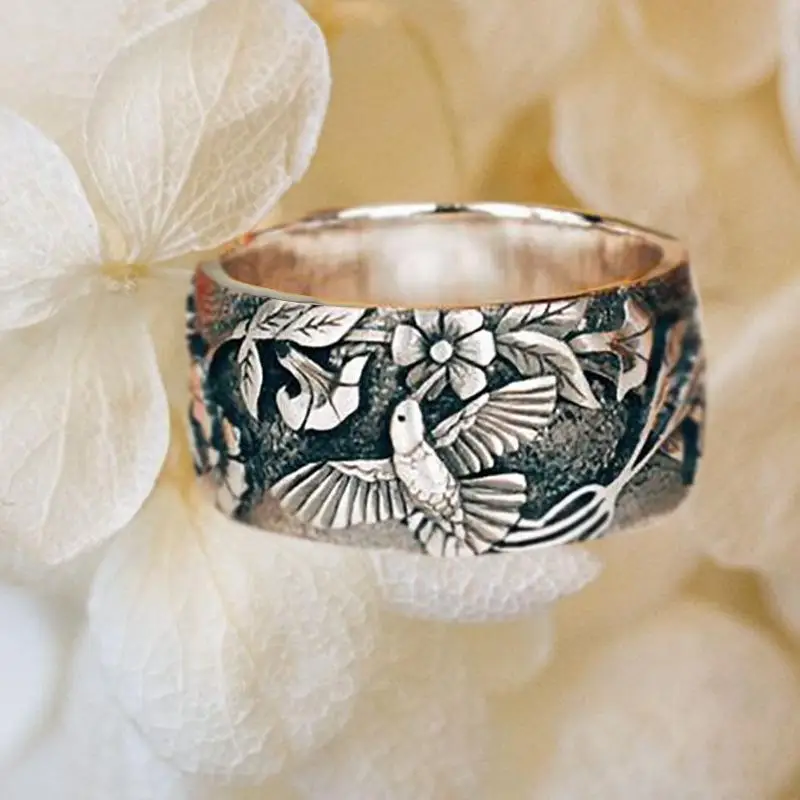 

Creative Carving Flowers and Birds Ring Vintage Plated Thai Silver Couple Love Ring Metal Punk Hip Hop Men's and Women's Jewelry