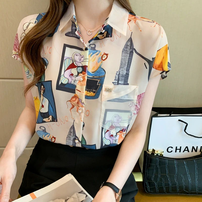 

Chiffon Loose Women's Shirts New Fashion Blouse Casual Short Sleeve Blusas V-neck Cartoon Print Shirt Summer Houthion