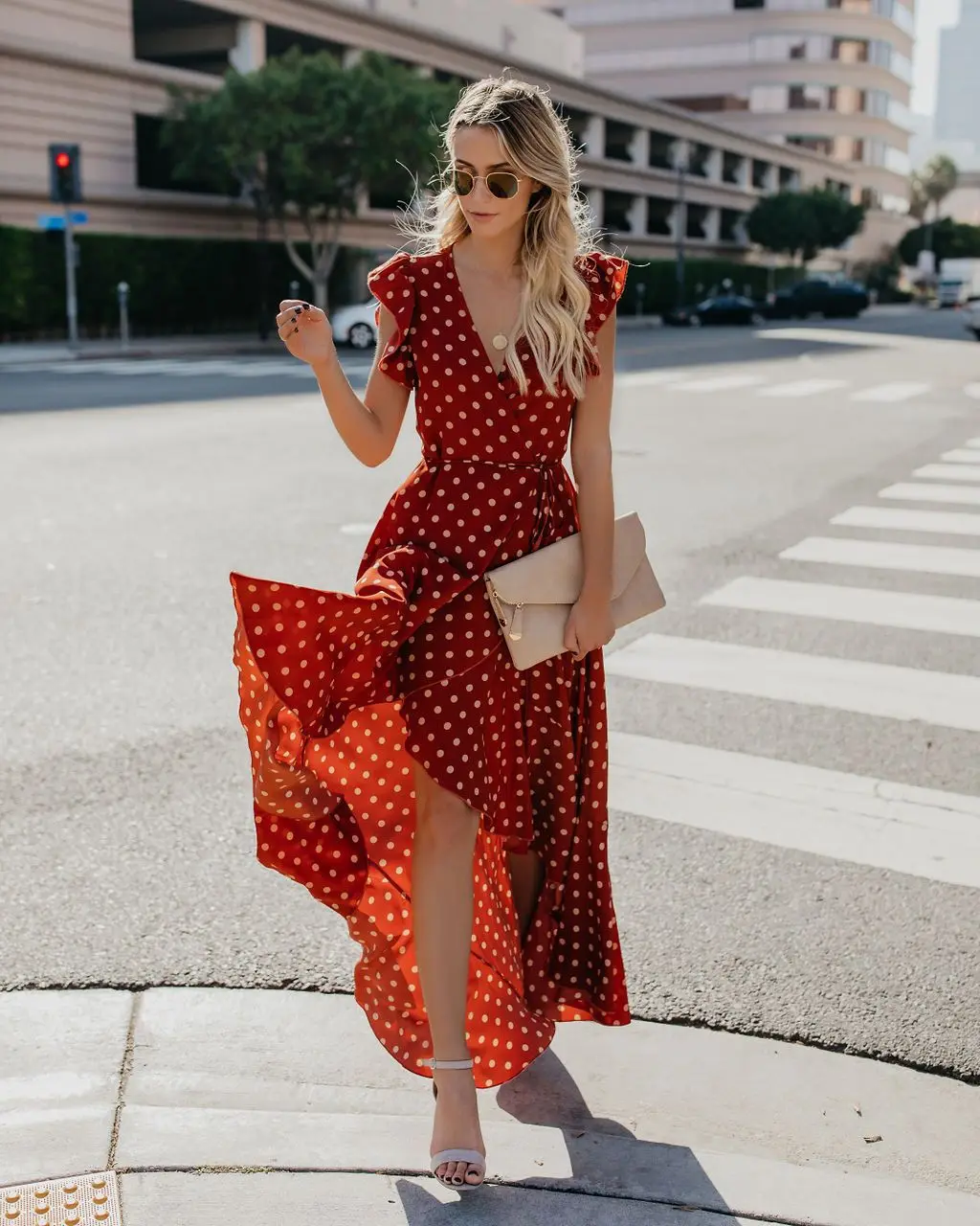 Повседневные богемные Макси платья в горошек для женщин модные летние пляжные с v