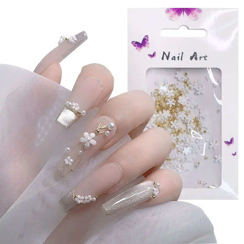

Mixed Small White Flower Nail Jewelry 3D Three-dimensional White Five-petal Flower Steel Ball Nail Design Art Deco Accessories