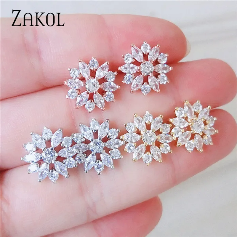 Модные серьги-гвоздики ZAKOL в виде цветов с прозрачным кристаллом циркония для