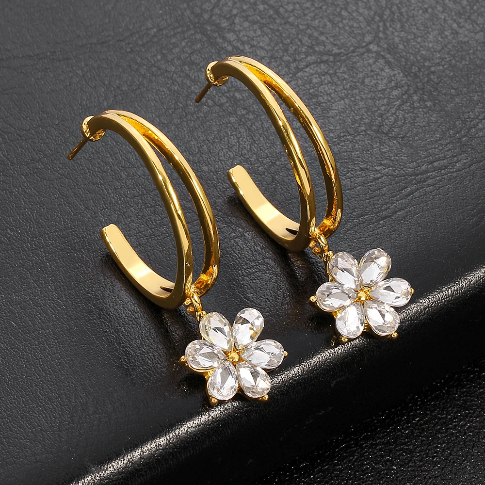 Модные серьги золотого цвета очаровательные женские с цветами и кристаллами