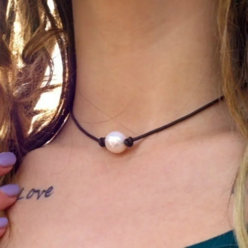 Милое модное изысканное ожерелье-чокер с жемчугом кожаная Черная веревка