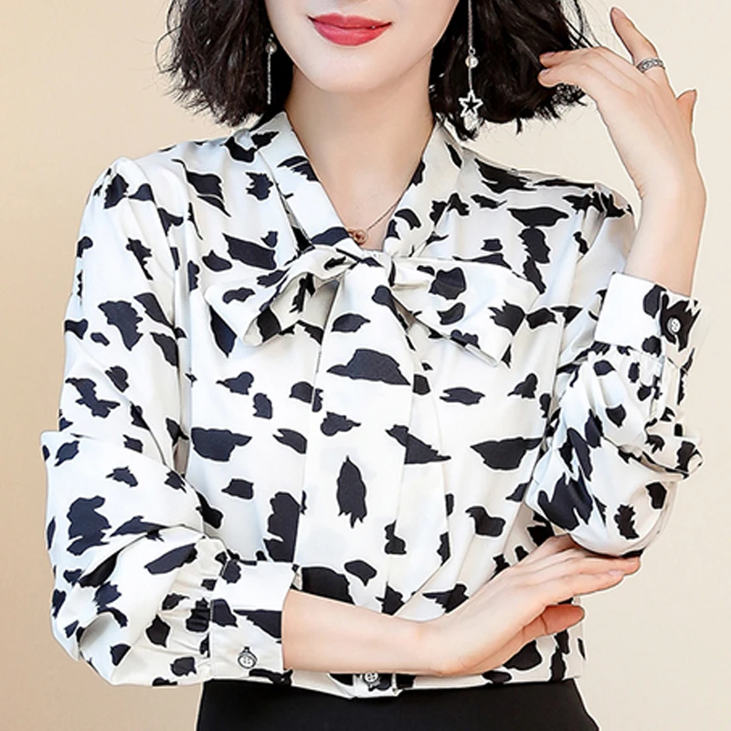 

Autumn Long Sleeve Women Blouses Shirts Blouse Women Blusas Mujer De Moda 2021 Bow V-Neck Print Chiffon Blouse Shirt Tops