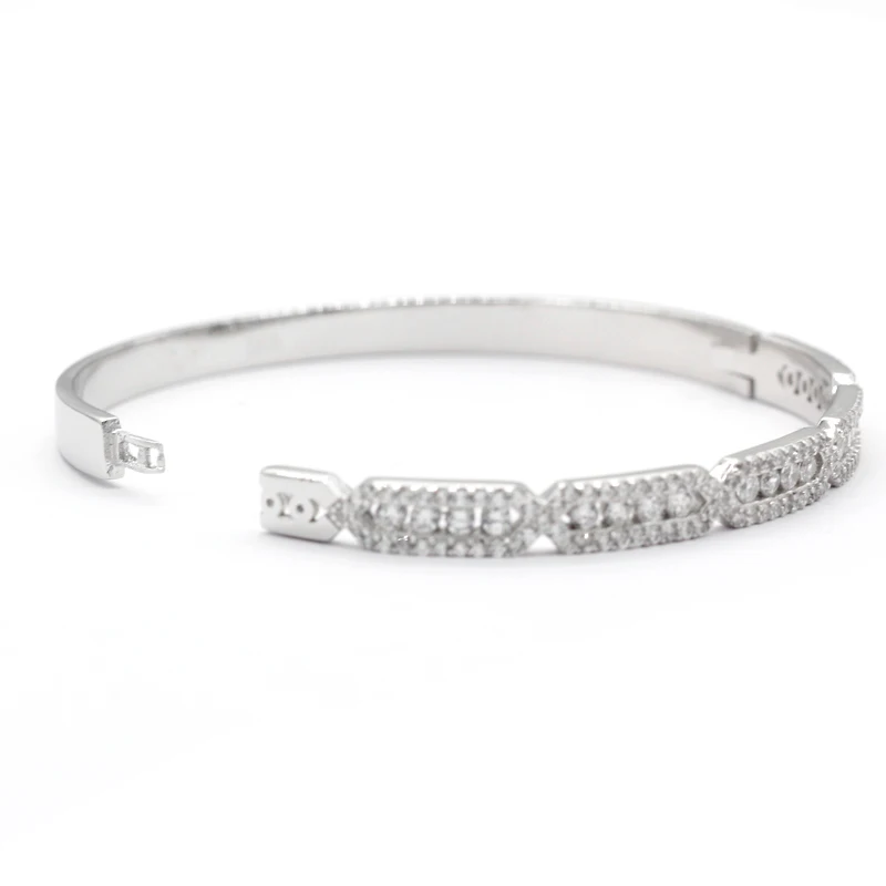 Браслет-манжета женский из серебра 925 пробы с открытой пряжкой | Украшения и