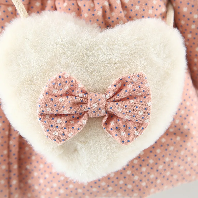 Пальто для маленьких девочек на осень и зиму куртки с капюшоном принтом плотная