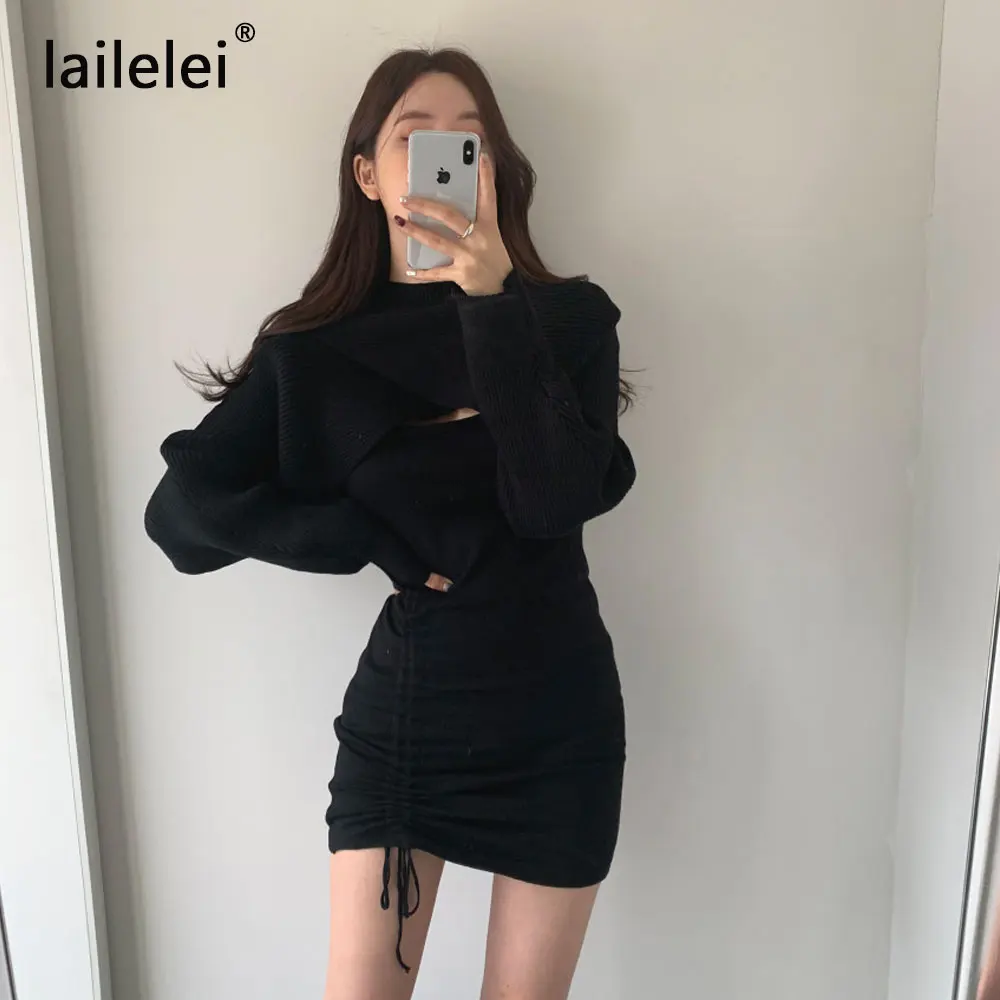 Женское Трикотажное короткое платье-свитер черное облегающее платье-двойка с