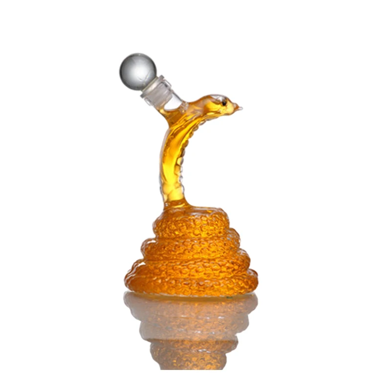 

150ml small size snake animal shaped novelty design wine bottle lead-free hand blown whiskey decanter for Liquor Scotch Bourbon